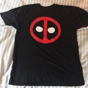 welovefine Black Deadpool Logo T-Shirt